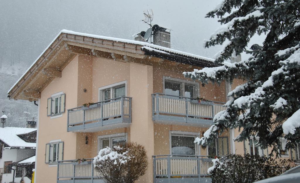 B&B 3 Cuori Predazzo Bagian luar foto